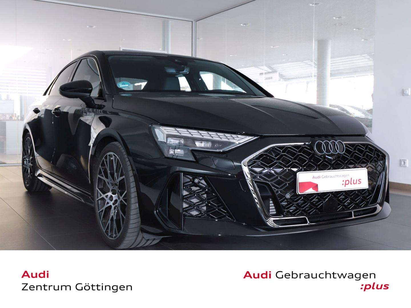 Image about Audi RS 3 Limousine TFSI quattro S tronic