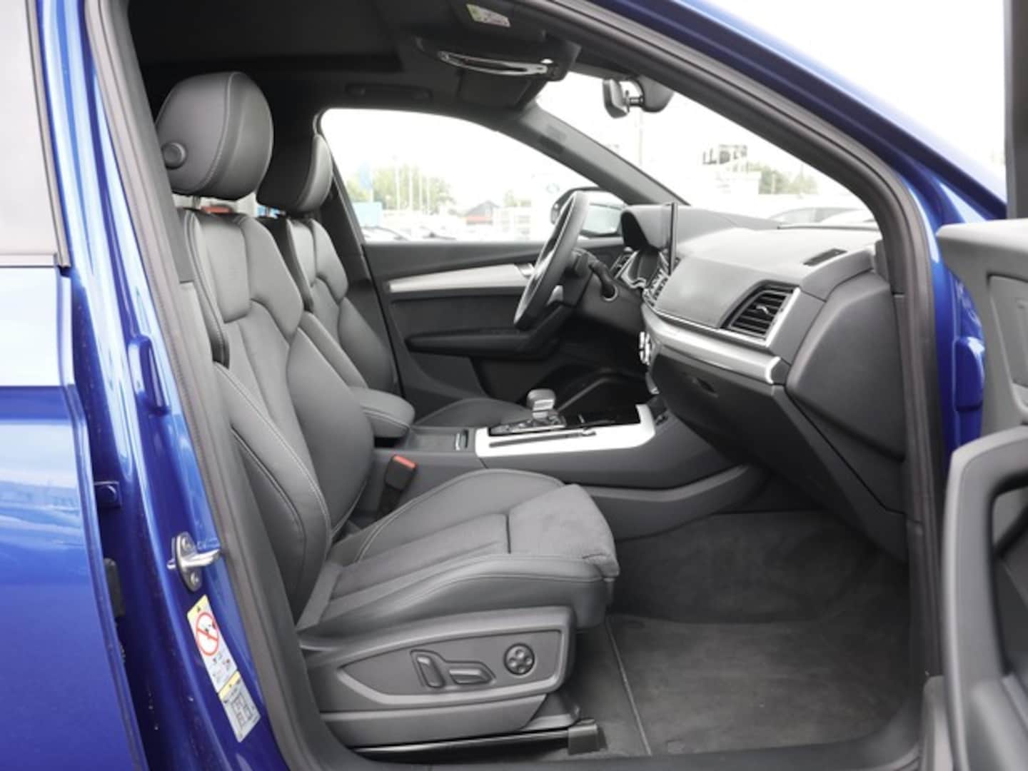 Bild über Audi Q5 Sportback TFSI e S line business 55 TFSI e quattro S tronic - für weitere Informationen kontaktieren Sie den Audi Partner