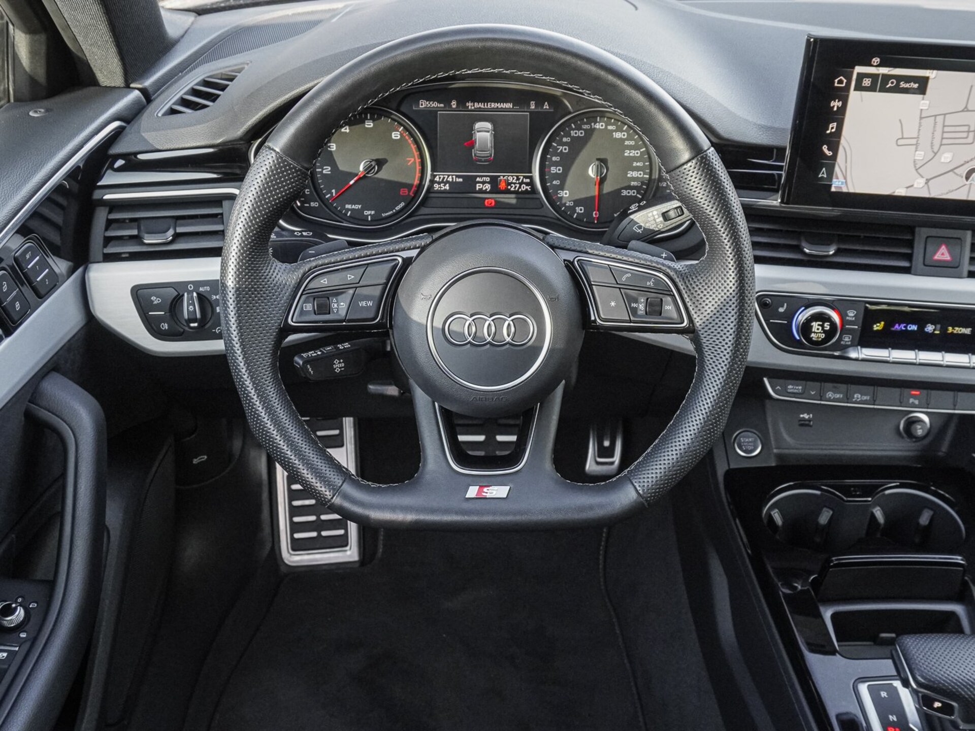 Audi A4 Avant S line