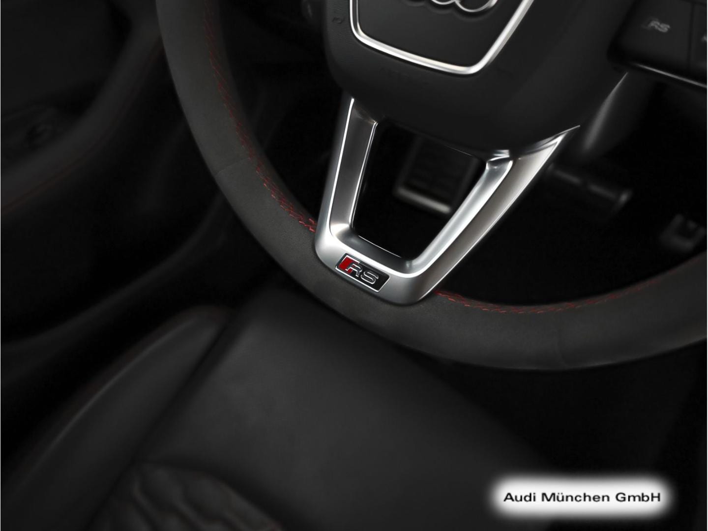 Bild über Audi RS Q8 TFSI quattro tiptronic - für weitere Informationen kontaktieren Sie den Audi Partner