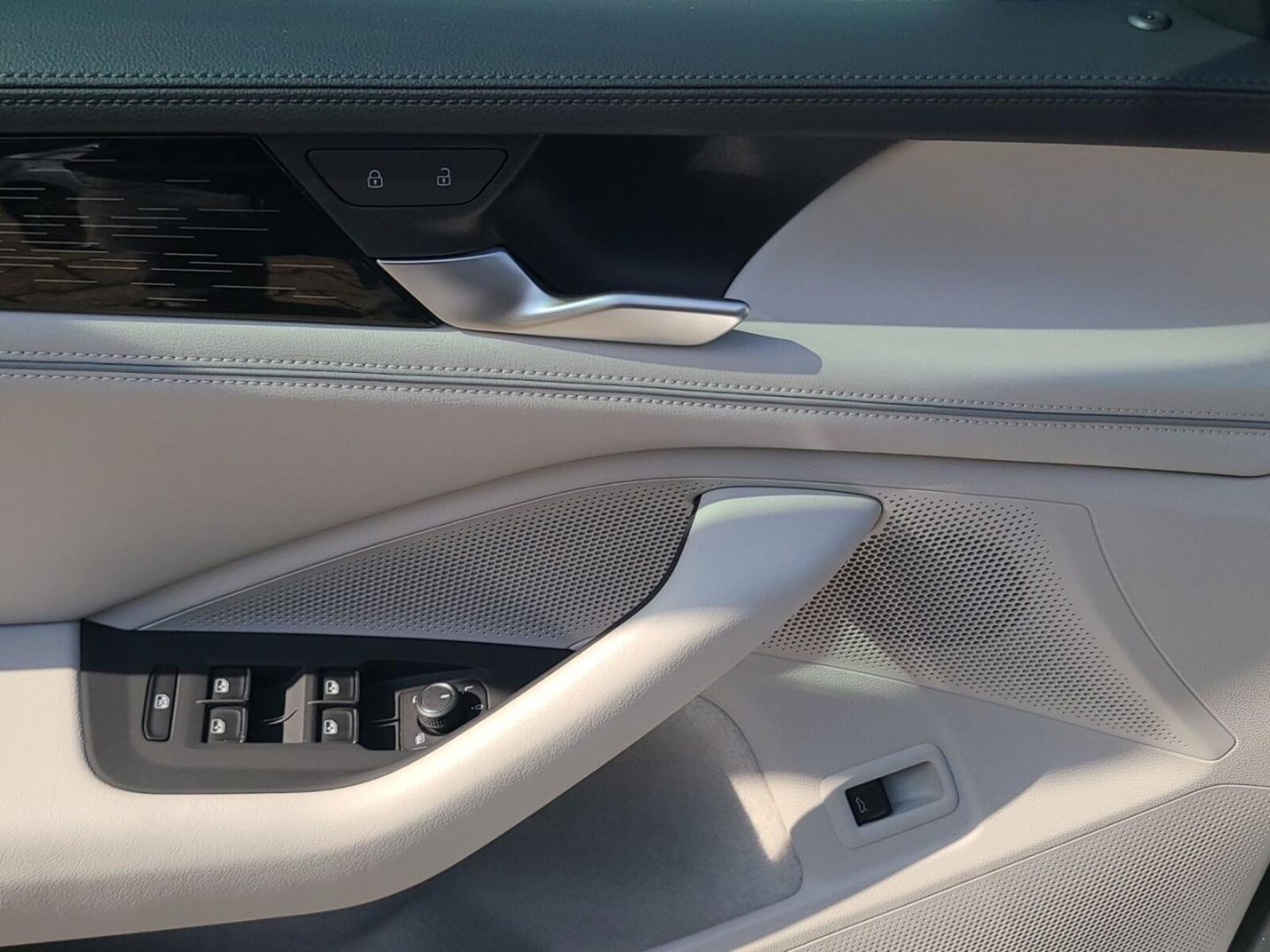 Volkswagen Passat – Bild 17