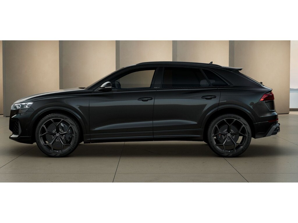 Audi RS Q8 SUV performance