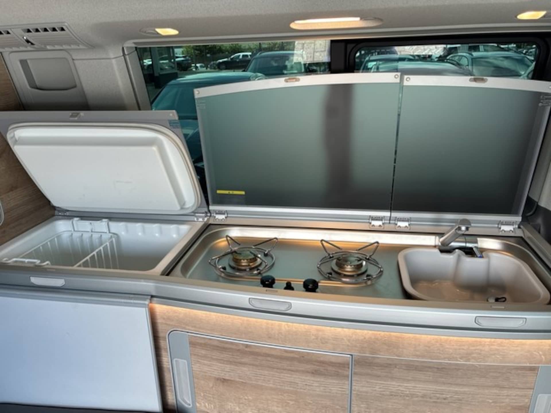 Volkswagen T6.1 California Coast