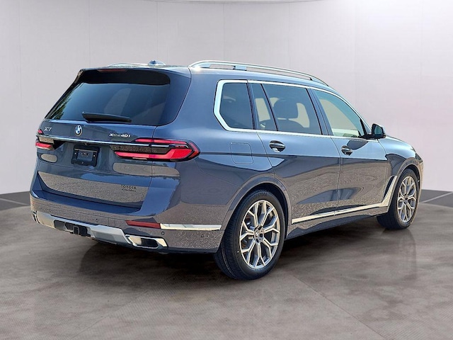 2024 BMW X7