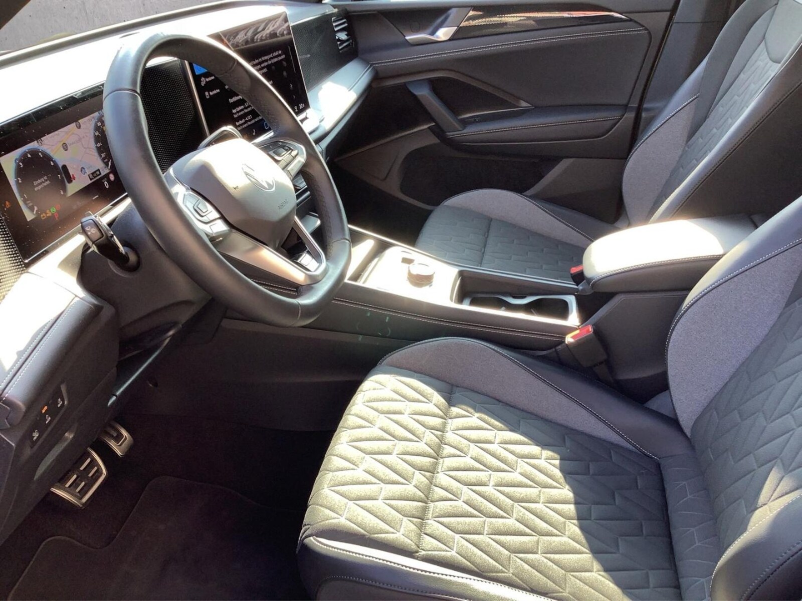 Volkswagen Tiguan – Bild 12