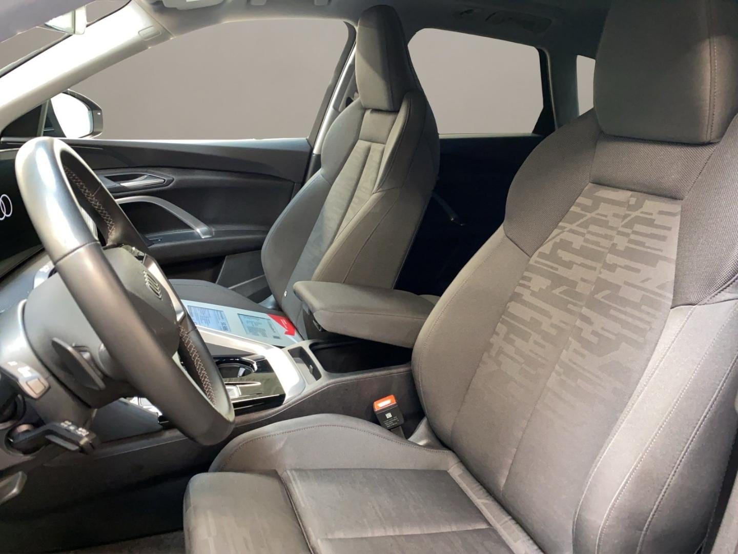 Bild über Audi Q5 SUV TDI quattro 150 kW S tronic - für weitere Informationen kontaktieren Sie den Audi Partner