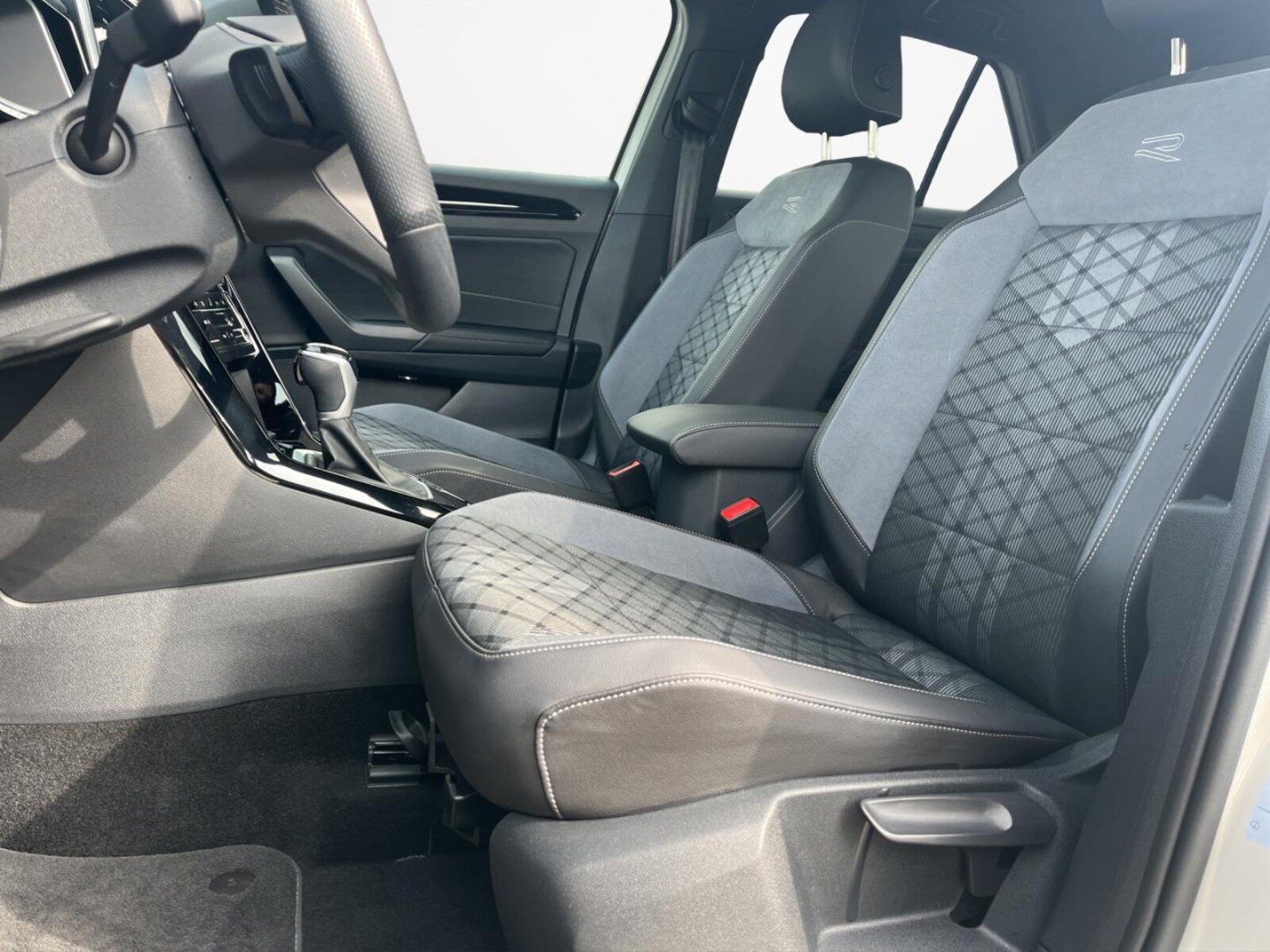Volkswagen T-Roc – Bild 8