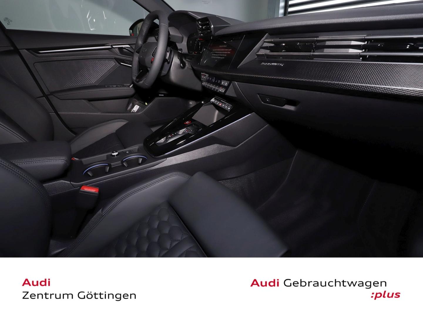 Image about Audi RS 3 Limousine TFSI quattro S tronic