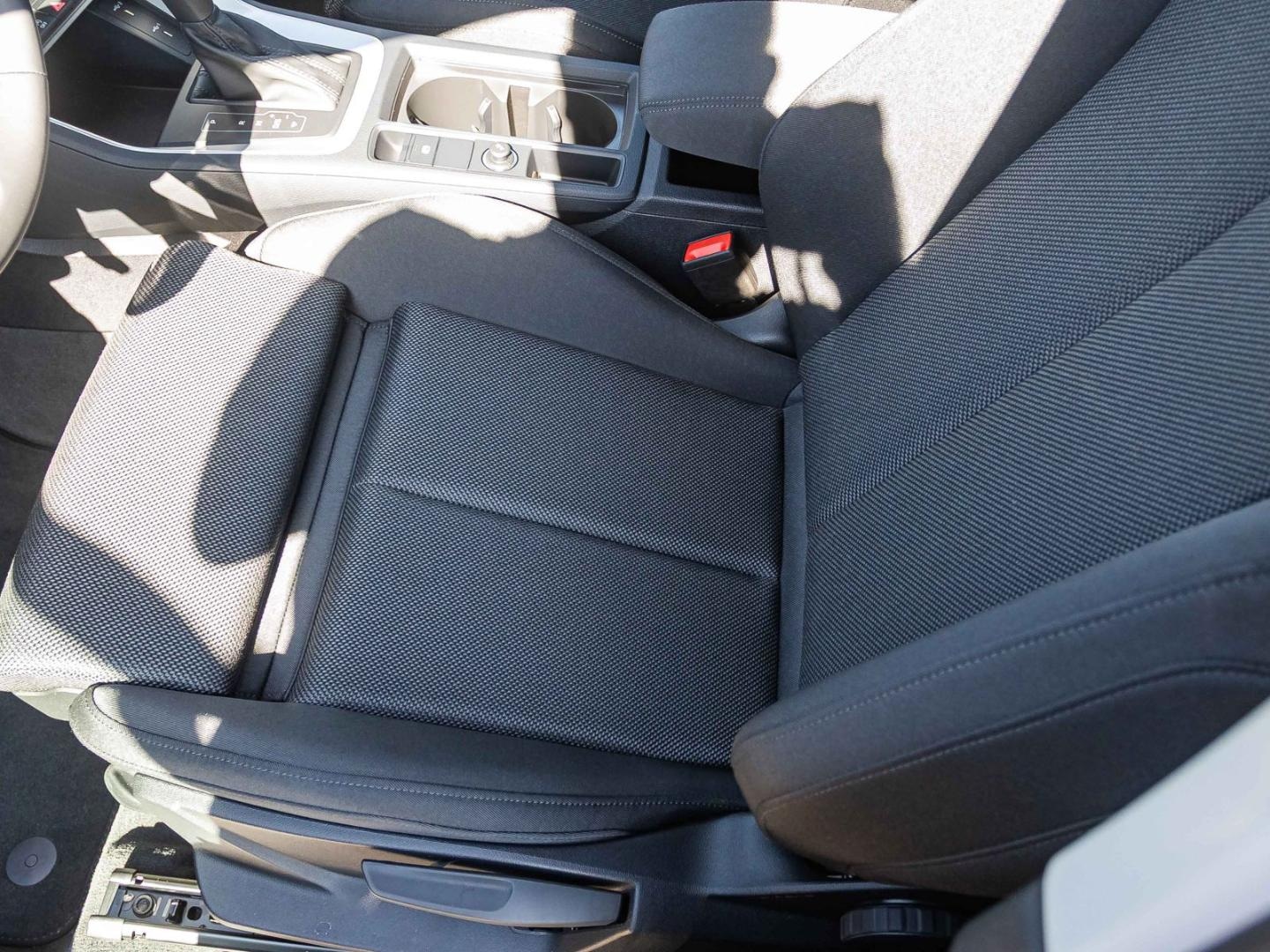 Bild über Audi Q3 TFSI 110 kW S tronic - für weitere Informationen kontaktieren Sie den Audi Partner
