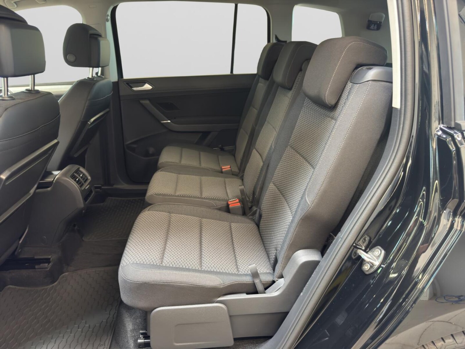 Volkswagen Touran – Bild 14