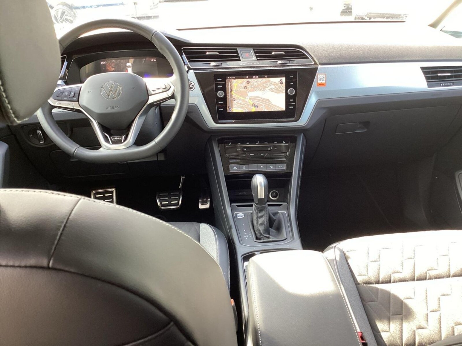 Volkswagen Touran – Bild 11