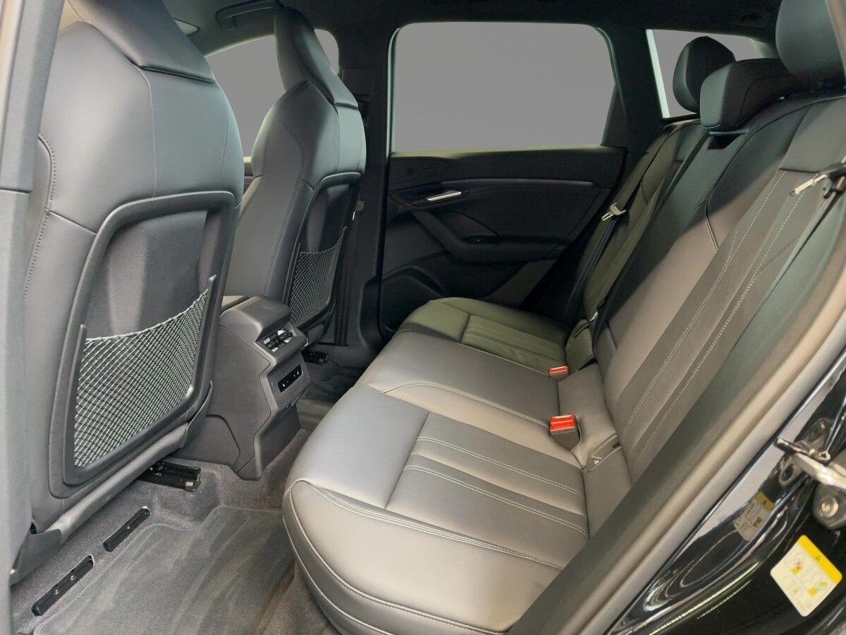 Image about Audi Q6 SUV e-tron e-tron quattro