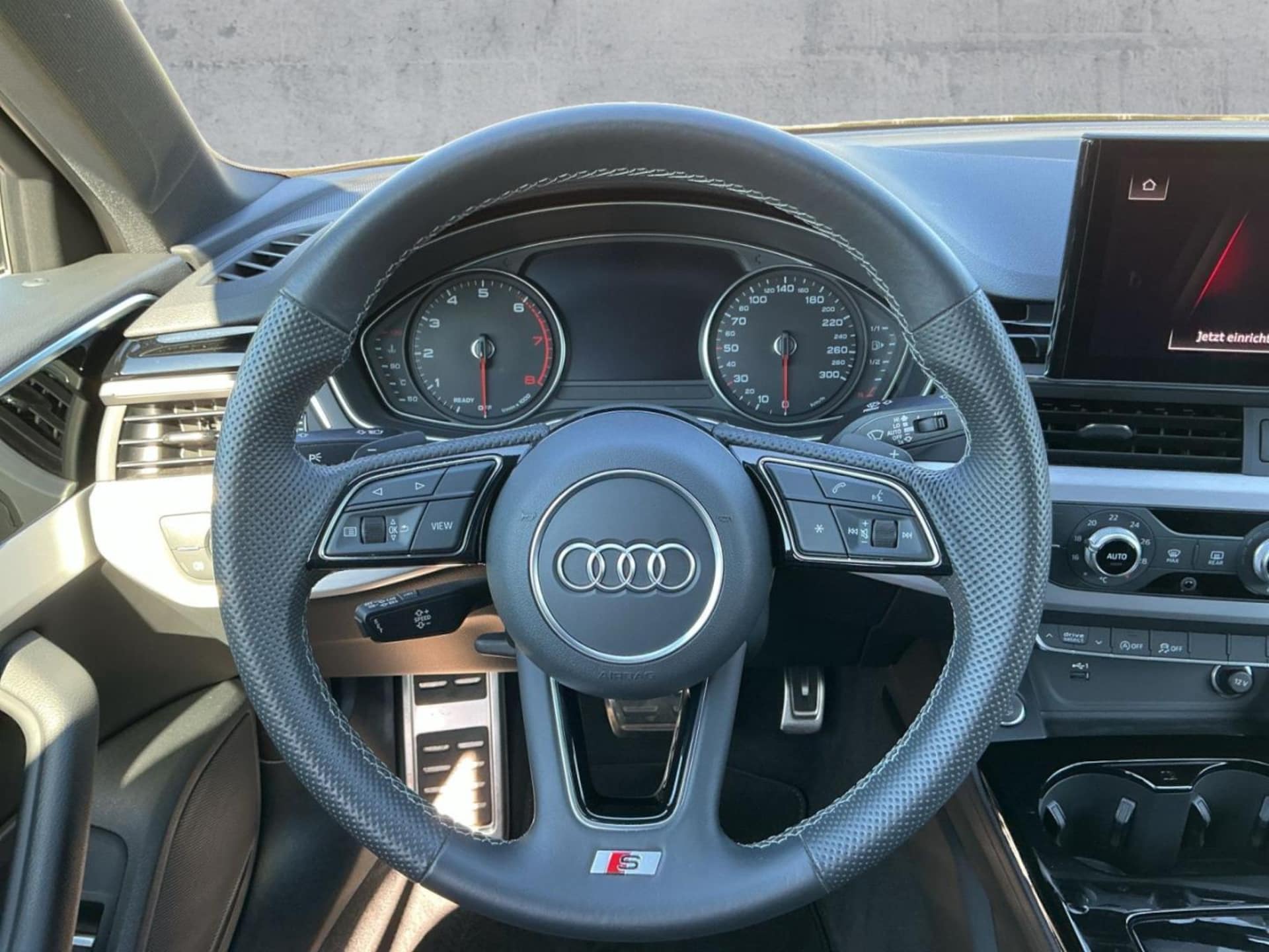Audi A4 Avant S line