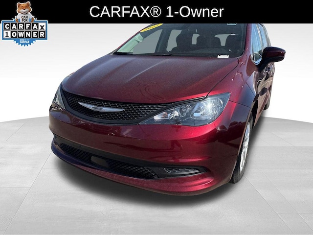2022 Chrysler Voyager