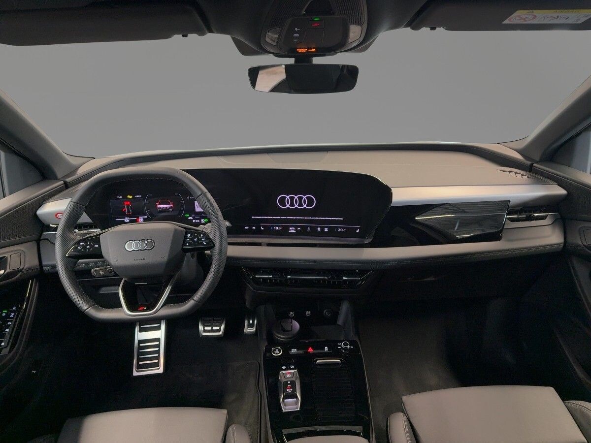 Image about Audi Q6 SUV e-tron e-tron quattro