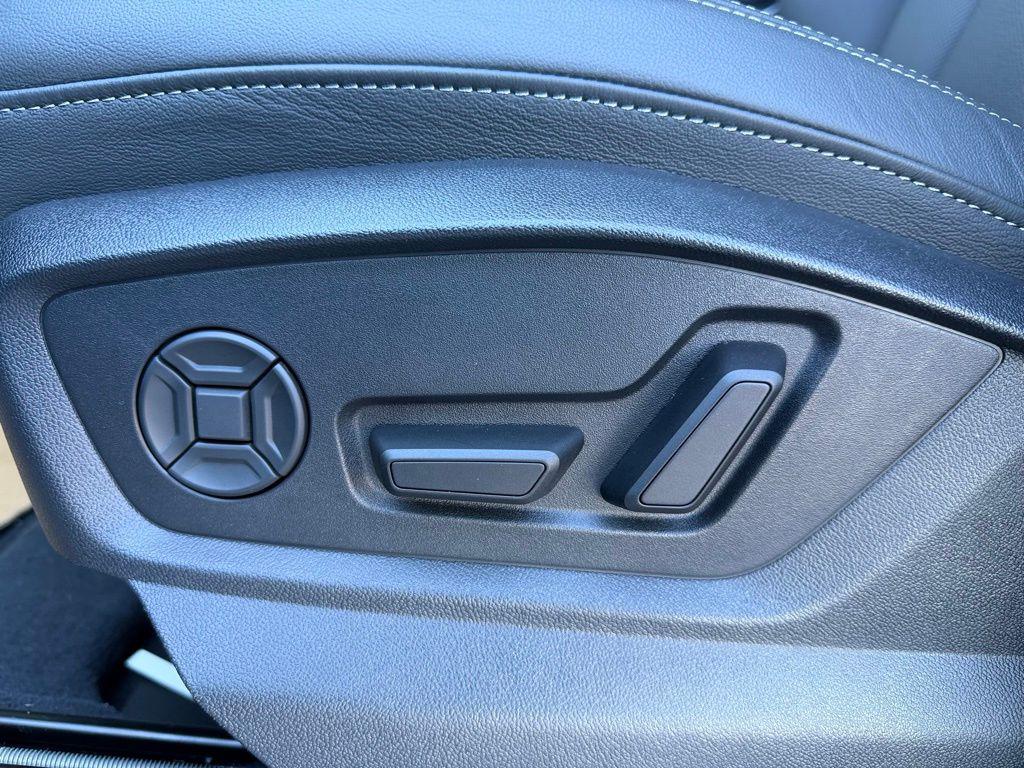 2025 Audi Q7 Premium Plus - Photo 13