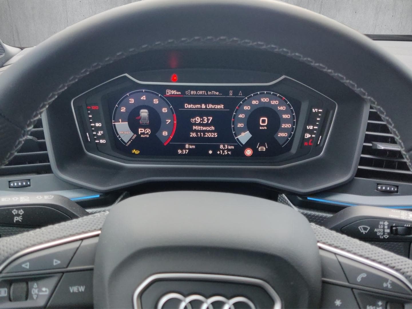 Bild über Audi A1 Sportback S line 35 TFSI S tronic - für weitere Informationen kontaktieren Sie den Audi Partner