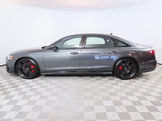 2025 Audi S8 L