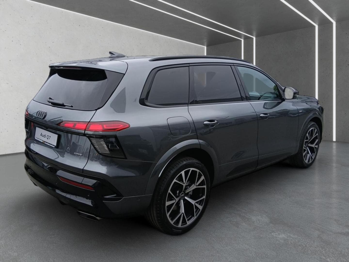 Bild über Audi Q7 SUV TDI quattro 220 kW tiptronic - für weitere Informationen kontaktieren Sie den Audi Partner