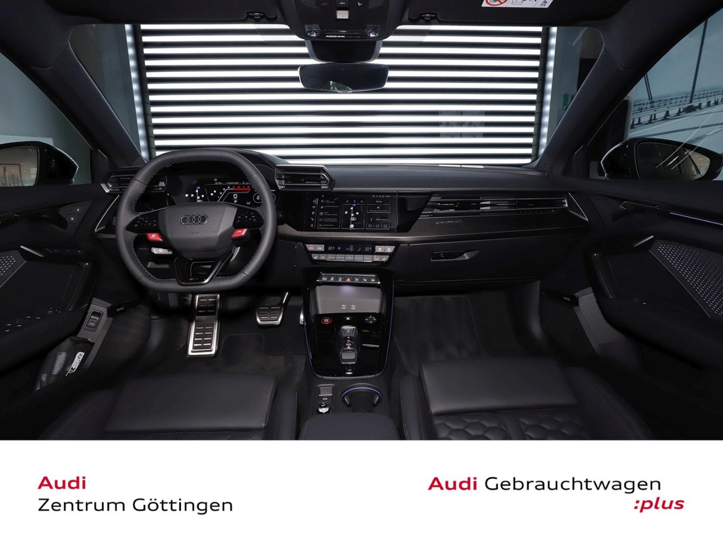 Image about Audi RS 3 Limousine TFSI quattro S tronic