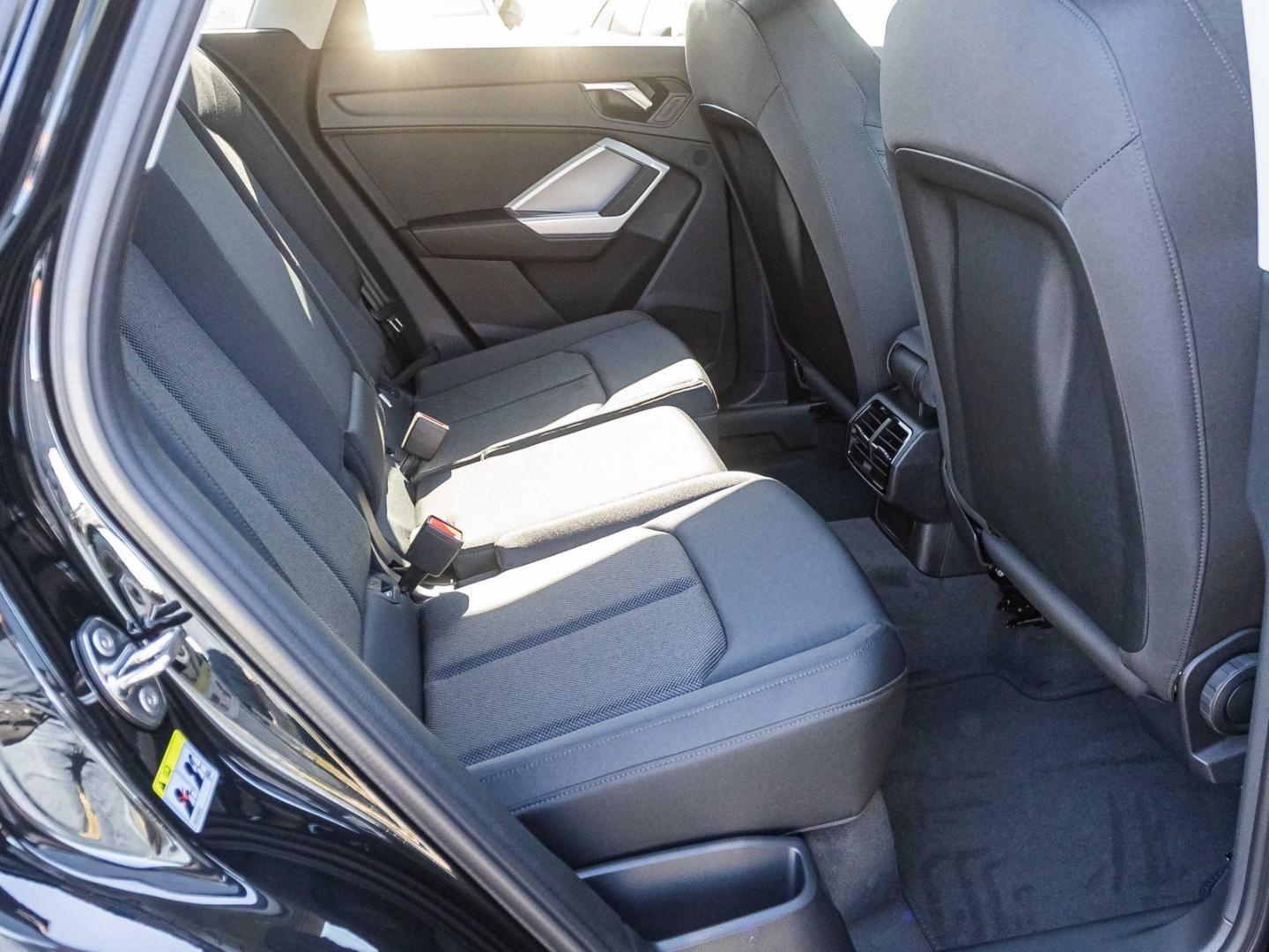 Bild über Audi Q3 TFSI 110 kW S tronic - für weitere Informationen kontaktieren Sie den Audi Partner