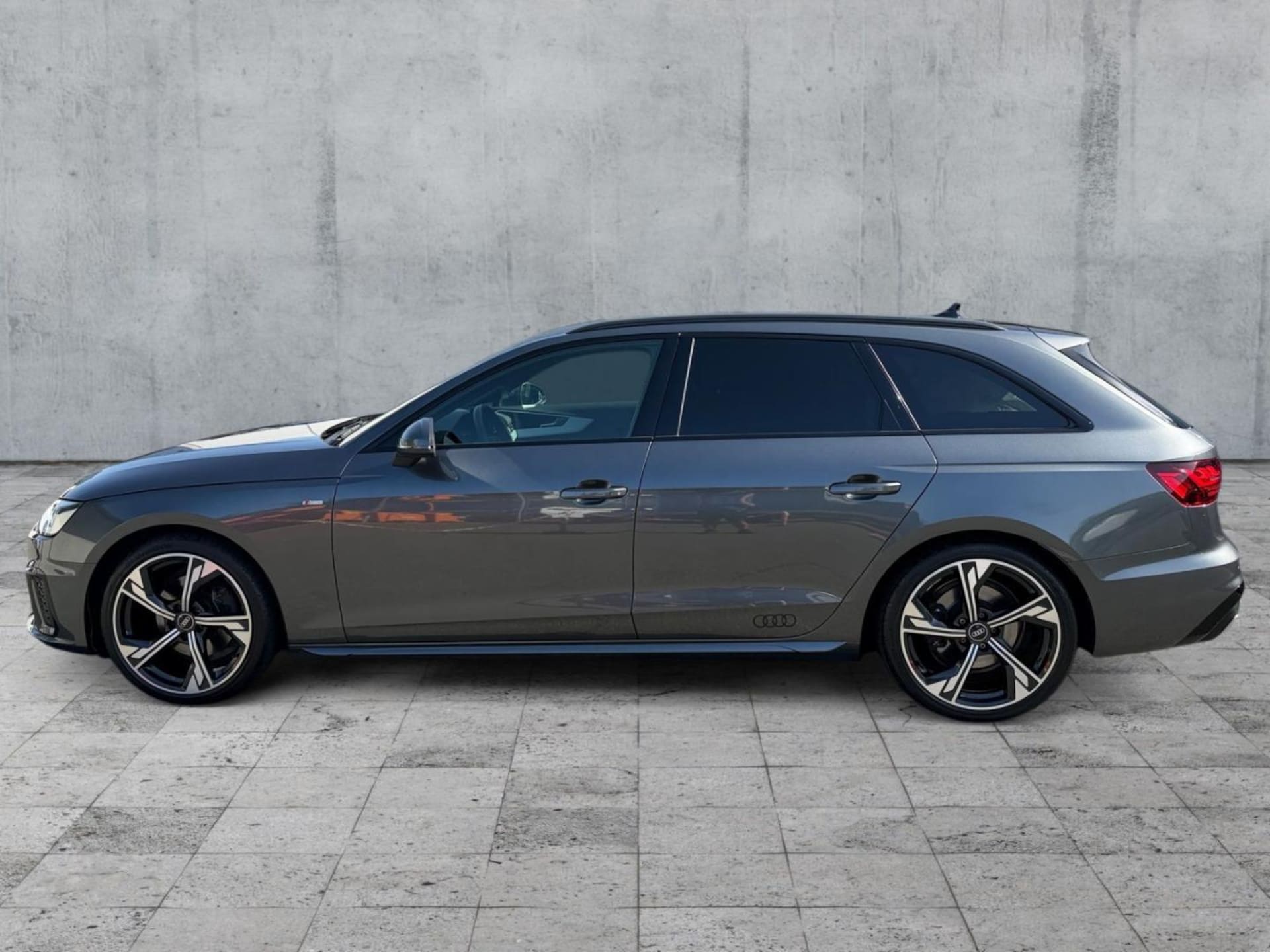 Audi A4 Avant S line