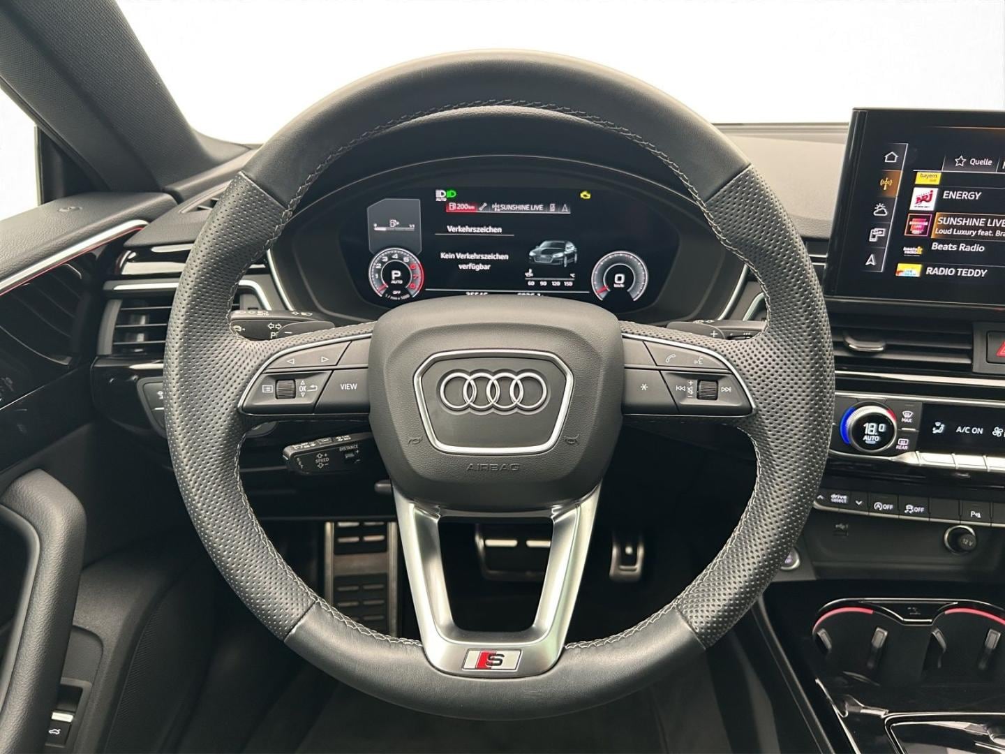 Bild über Audi A5 Sportback S line business 40 TFSI quattro S tronic - für weitere Informationen kontaktieren Sie den Audi Partner