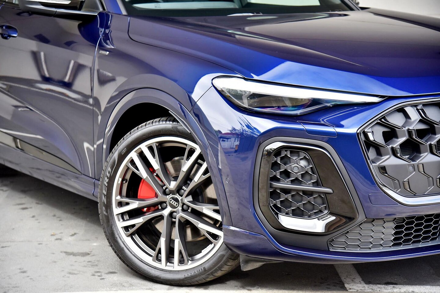 Image about Audi Q5 SUV e-hybrid quattro S tronic