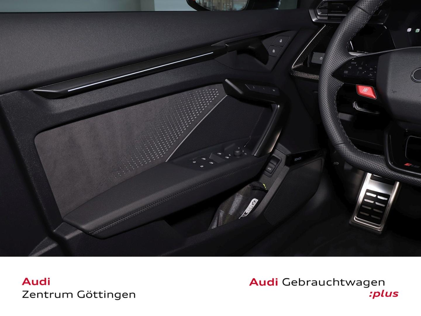 Image about Audi RS 3 Limousine TFSI quattro S tronic