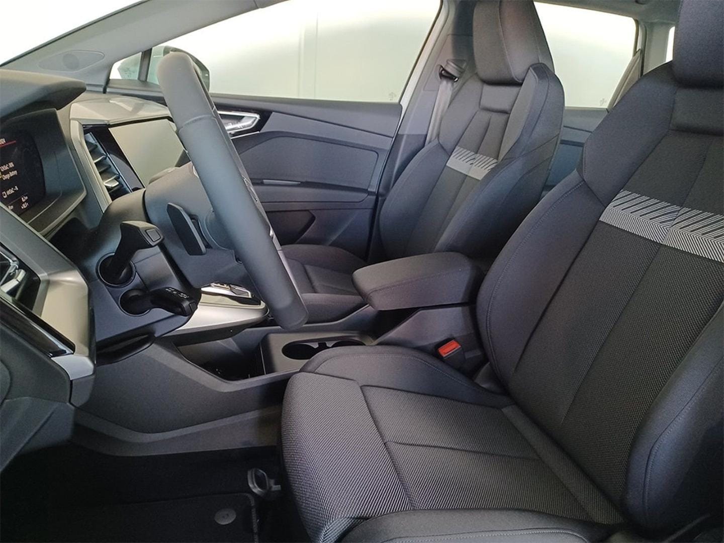 Immagine di Audi Q4 e-tron Business Advanced 40 e-tron 150,00 kW - Vista: for more details contact your dealer