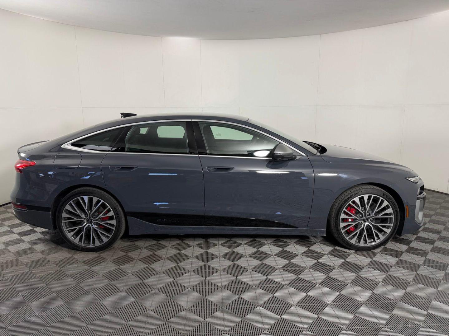 2025 Audi S6 Sportback e-tron Premium Plus - Photo 9