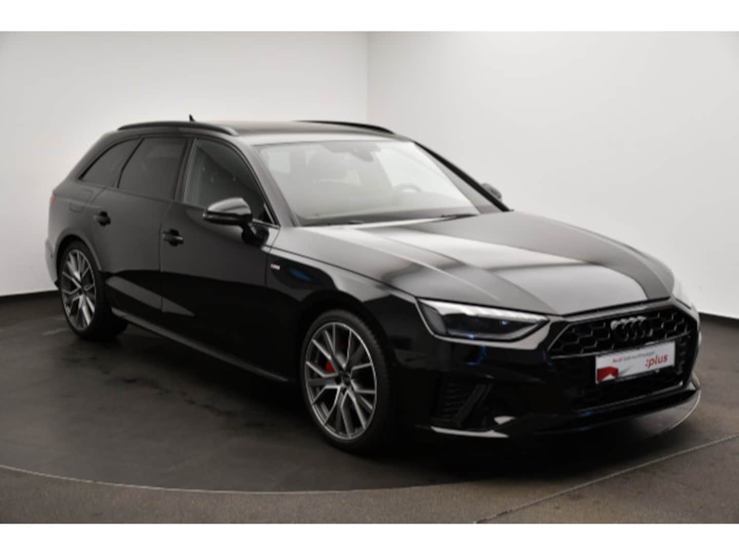 Bild über Audi A4 Avant S line 40 TFSI S tronic - für weitere Informationen kontaktieren Sie den Audi Partner