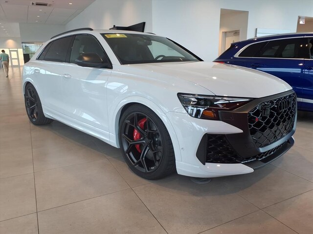 Photo of 2026 Audi RS Q8 SUV performance