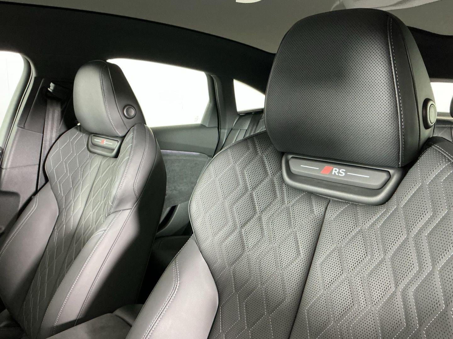 2025 Audi S6 Sportback e-tron Premium Plus - Photo 15