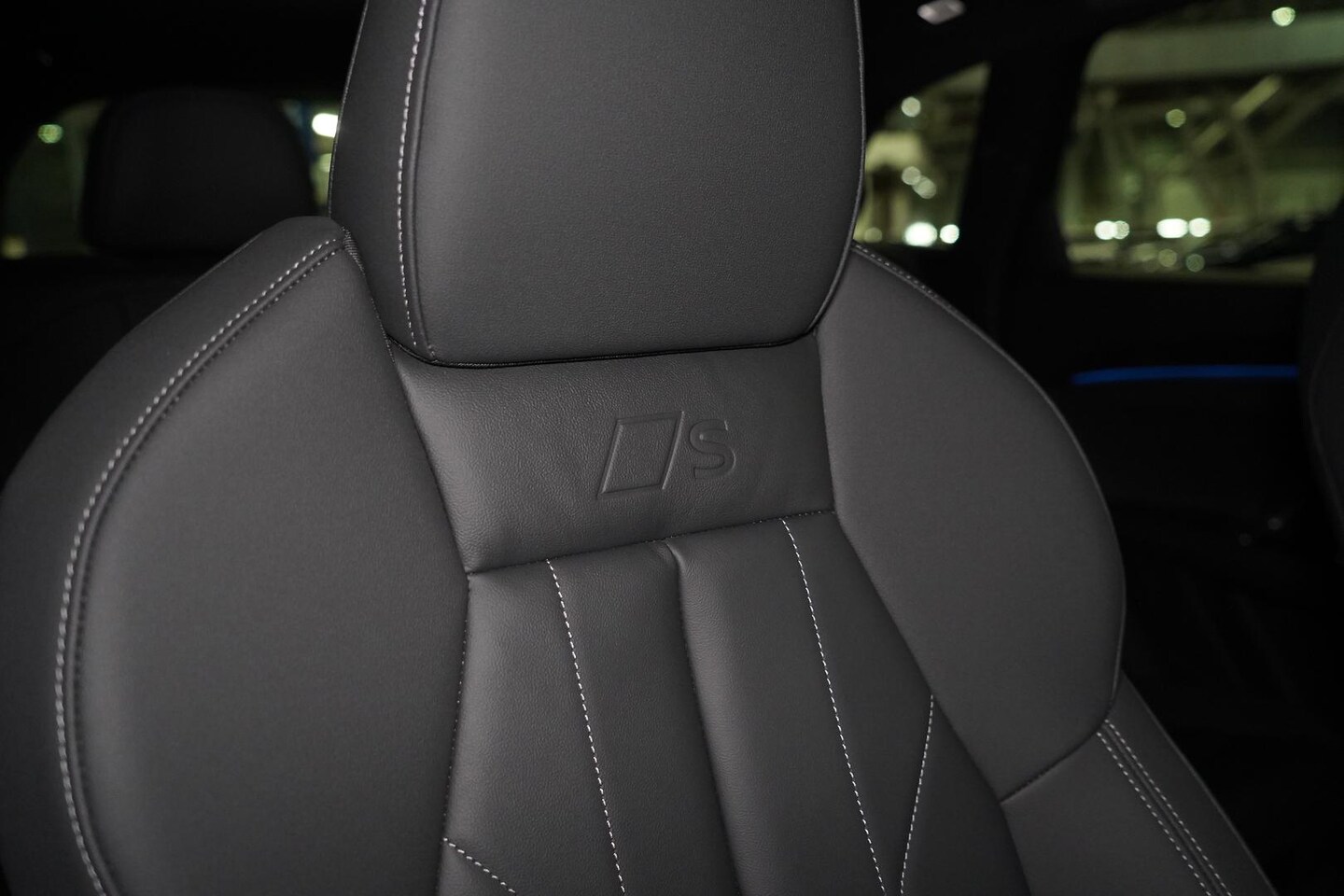 Image about Audi Q5 SUV TDI quattro 150 kW sport