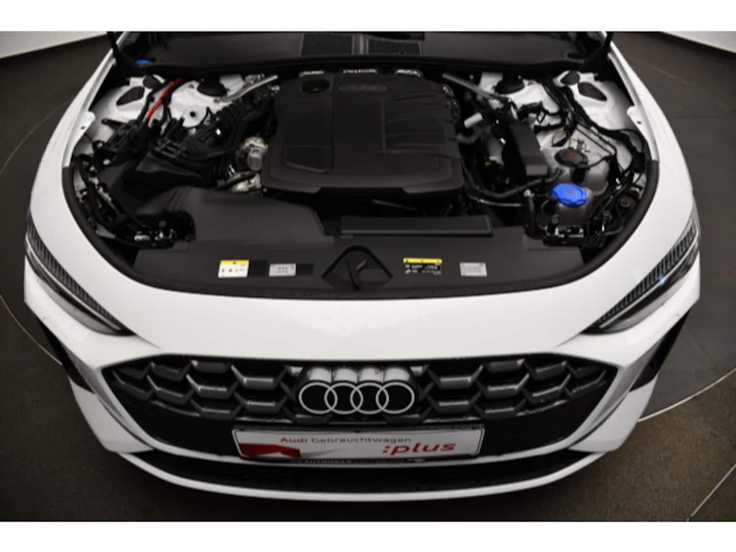 Bild über Audi A5 Avant TDI quattro 150 kW S tronic - für weitere Informationen kontaktieren Sie den Audi Partner