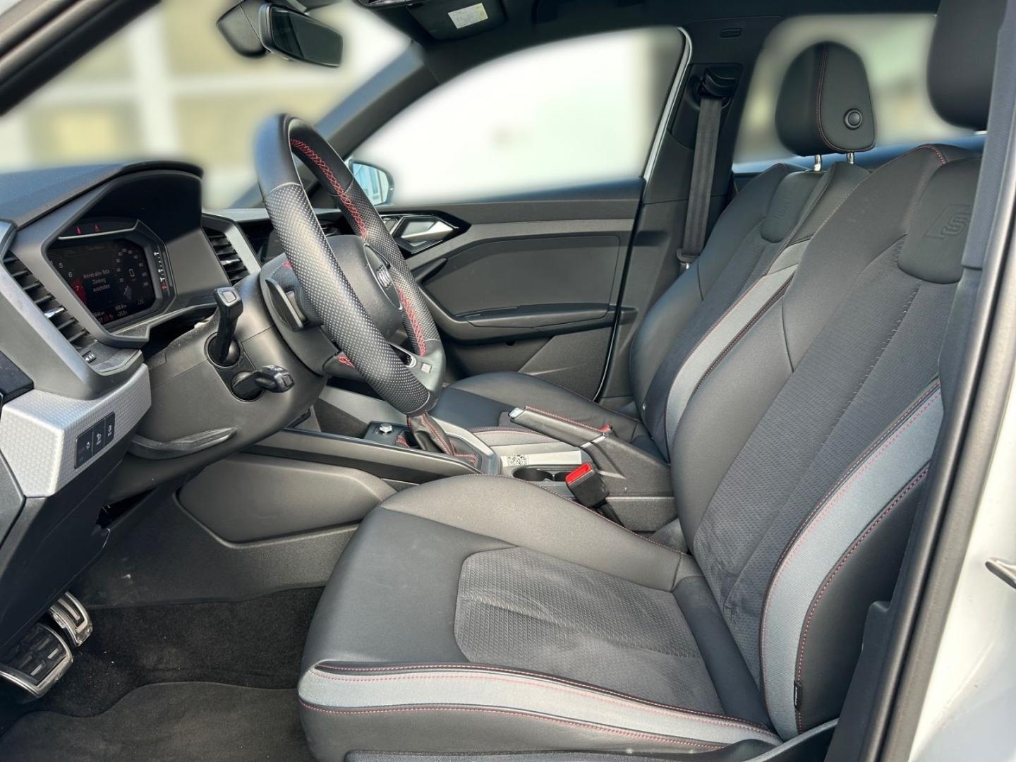 Bild über Audi A1 allstreet 35 TFSI S tronic - für weitere Informationen kontaktieren Sie den Audi Partner