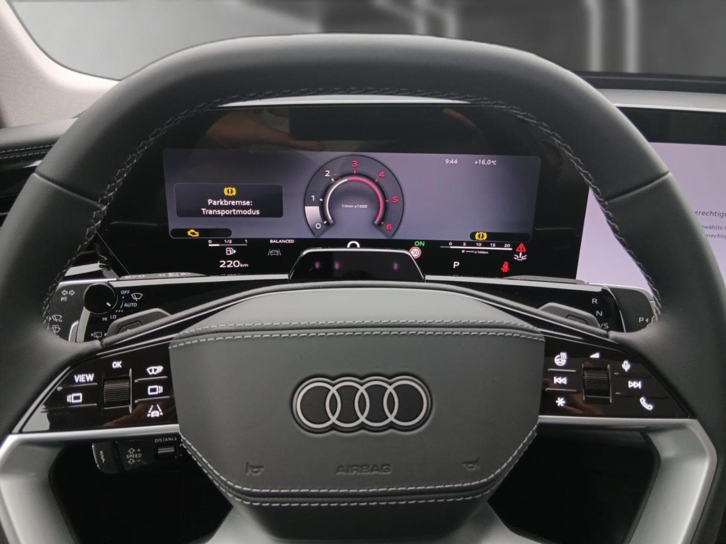 Bild über Audi Q7 SUV TDI quattro 220 kW tiptronic - für weitere Informationen kontaktieren Sie den Audi Partner