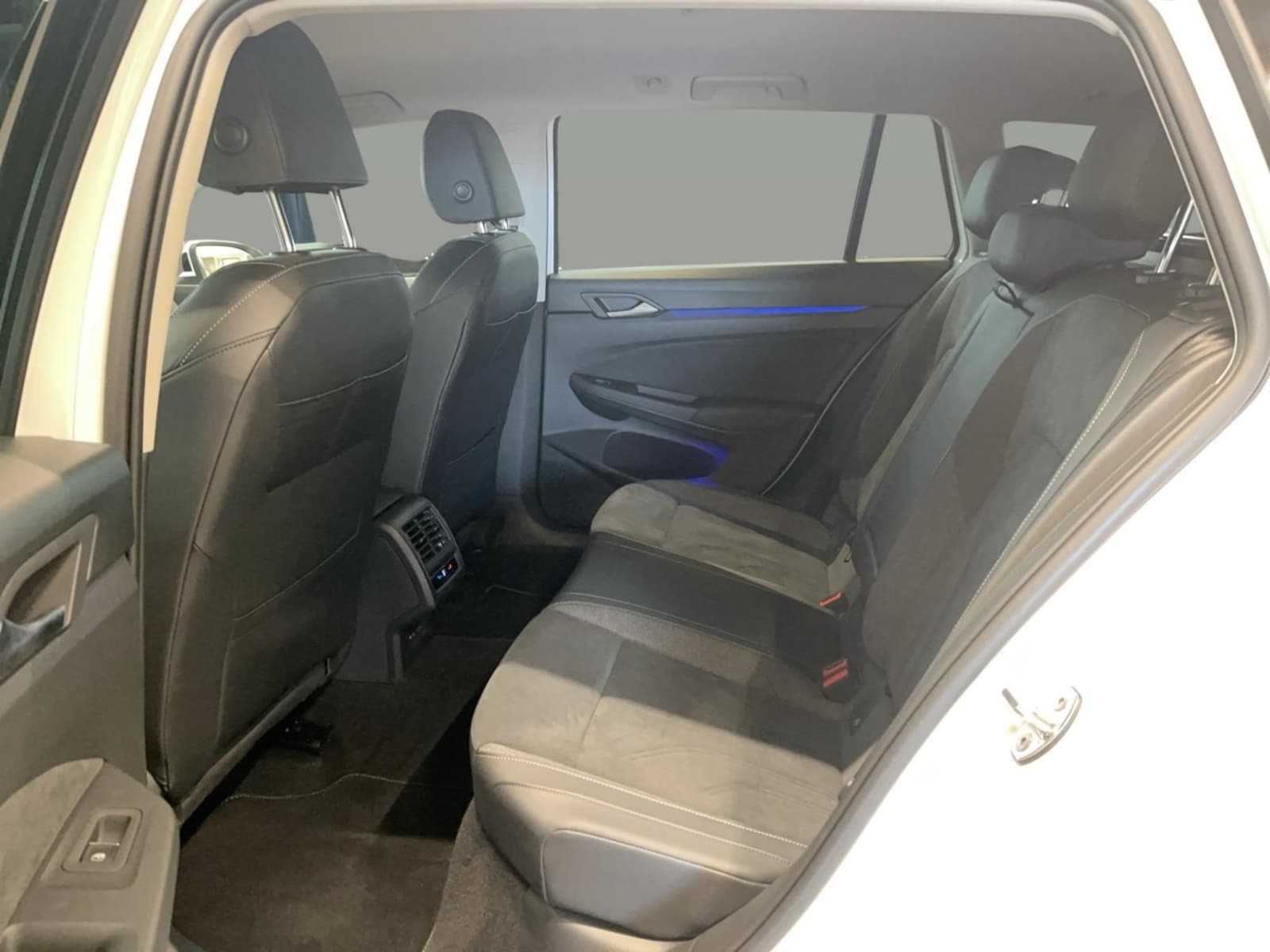 Volkswagen Golf Variant – Bild 11