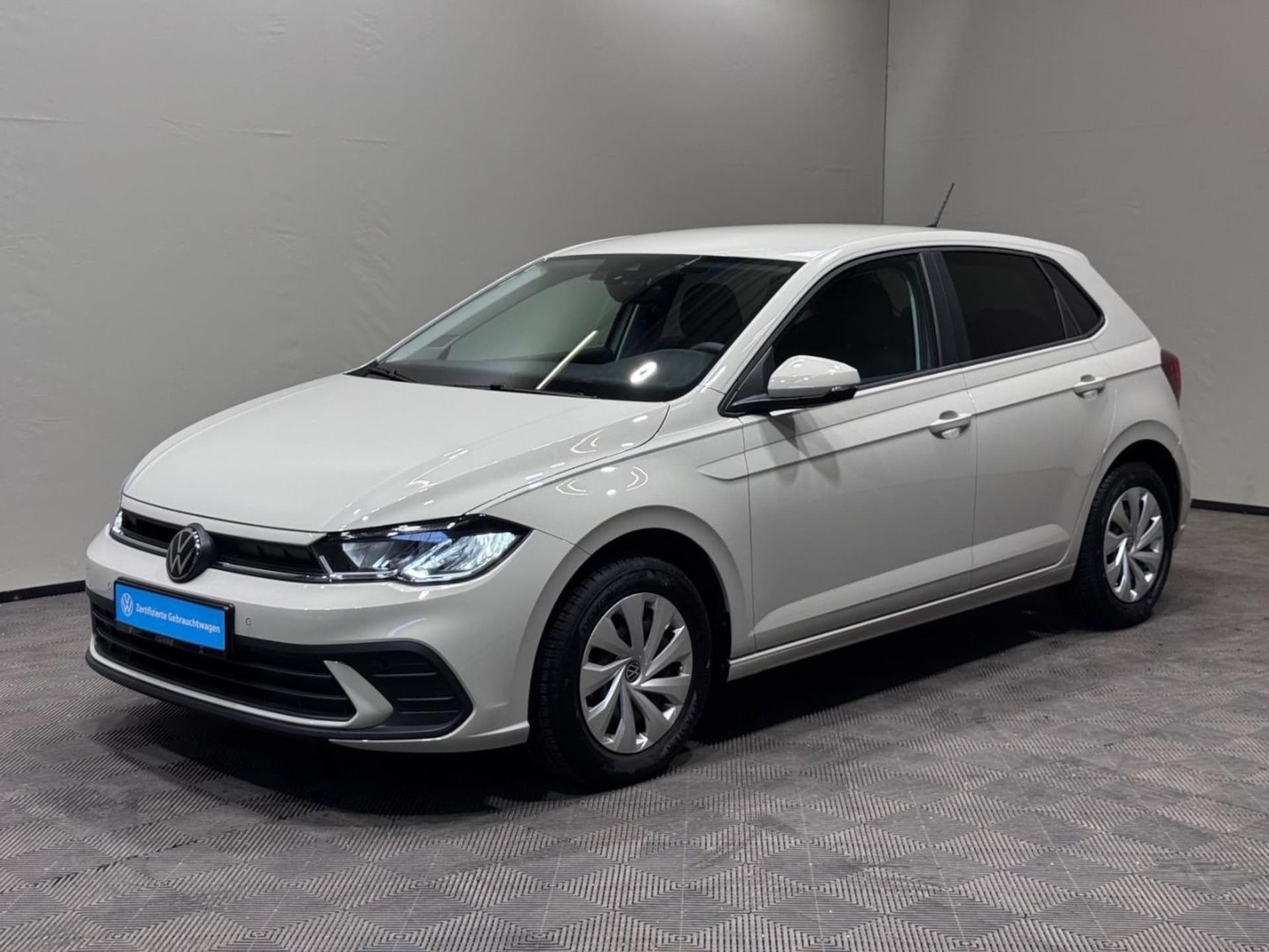Volkswagen Polo Basis-Modell