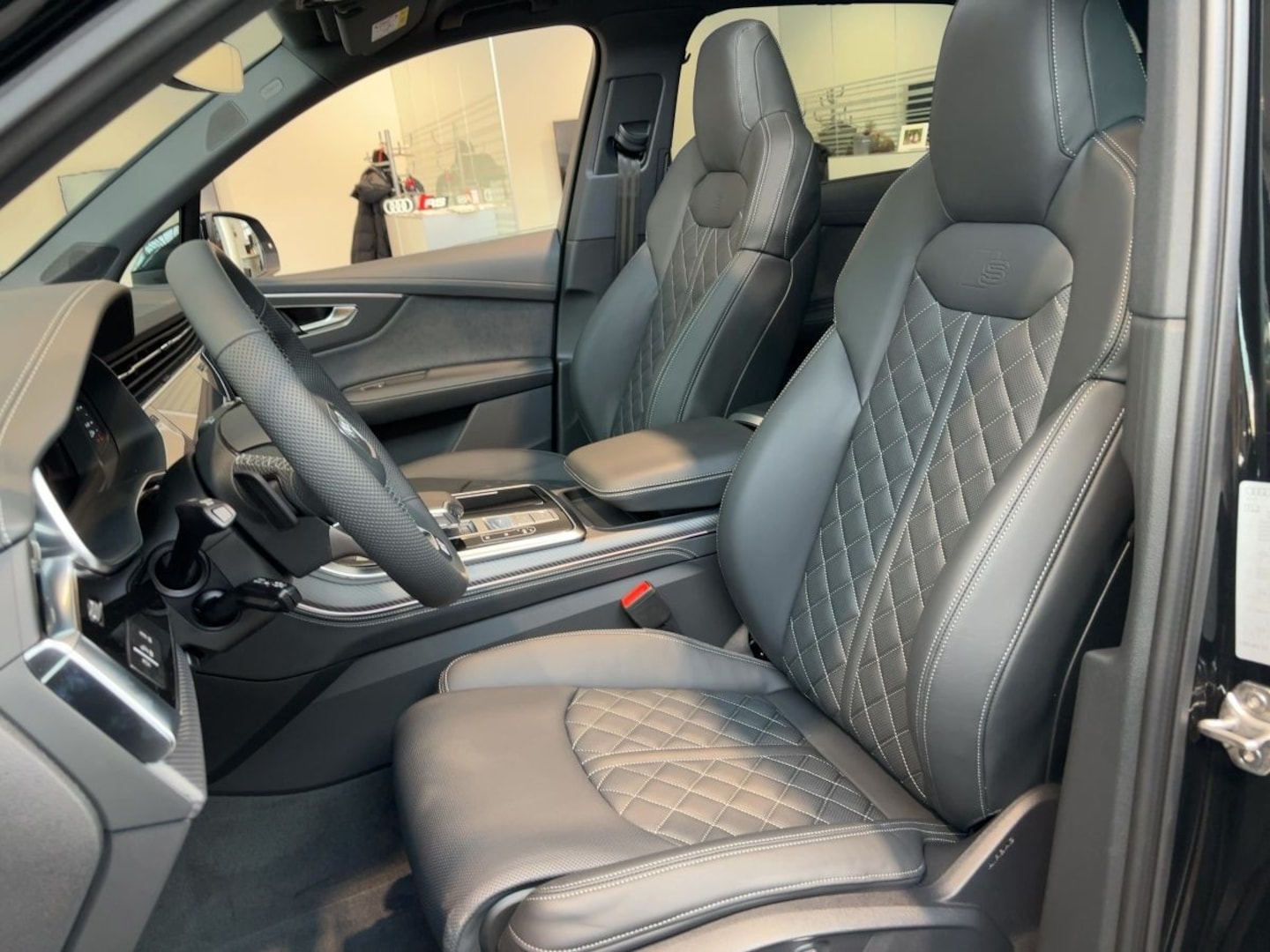Bild über Audi Q7 SUV S line business TDI quattro 210 kW tiptronic - für weitere Informationen kontaktieren Sie den Audi Partner