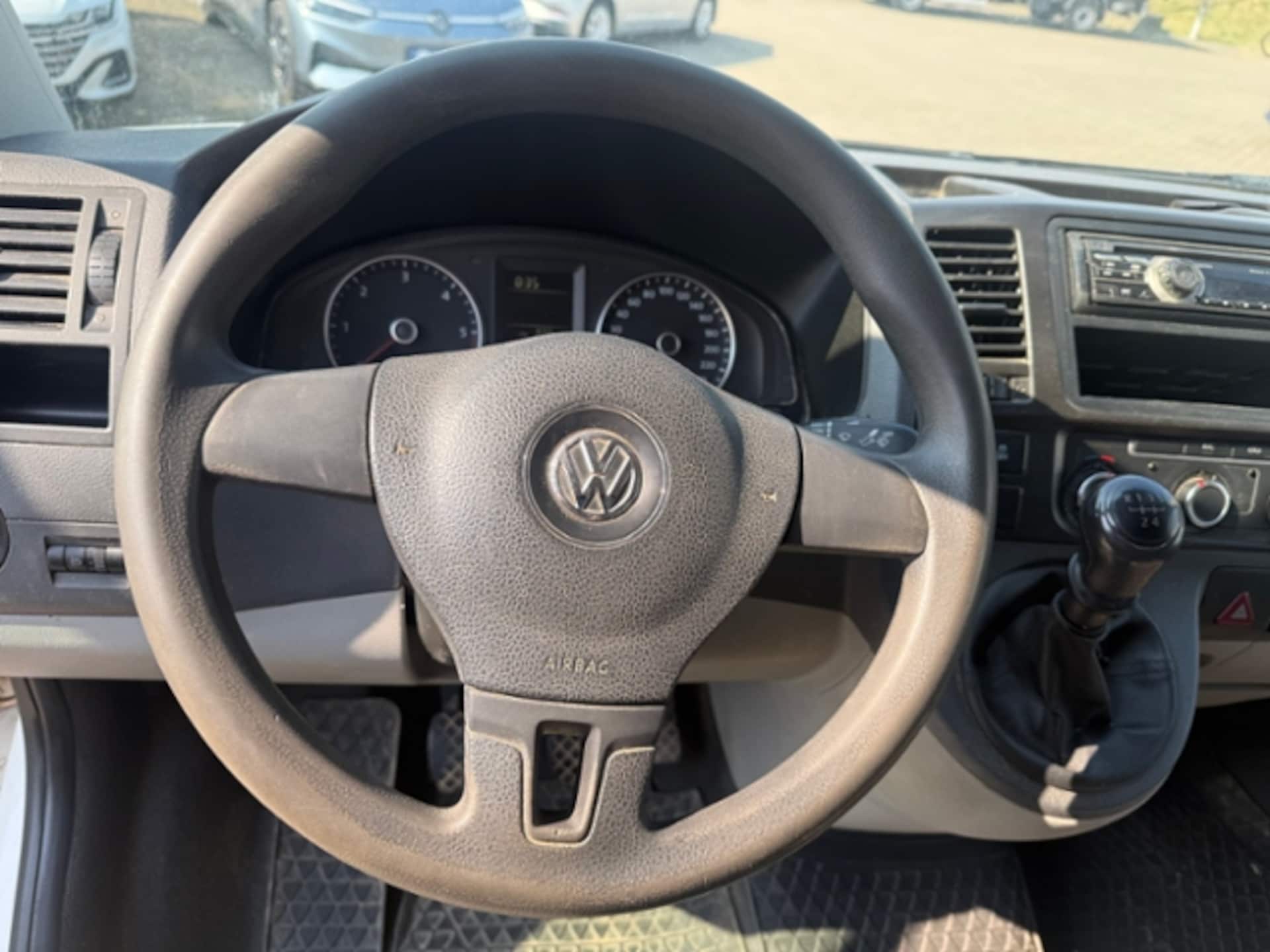 Volkswagen T5 Transporter Kasten kurzer Radstand