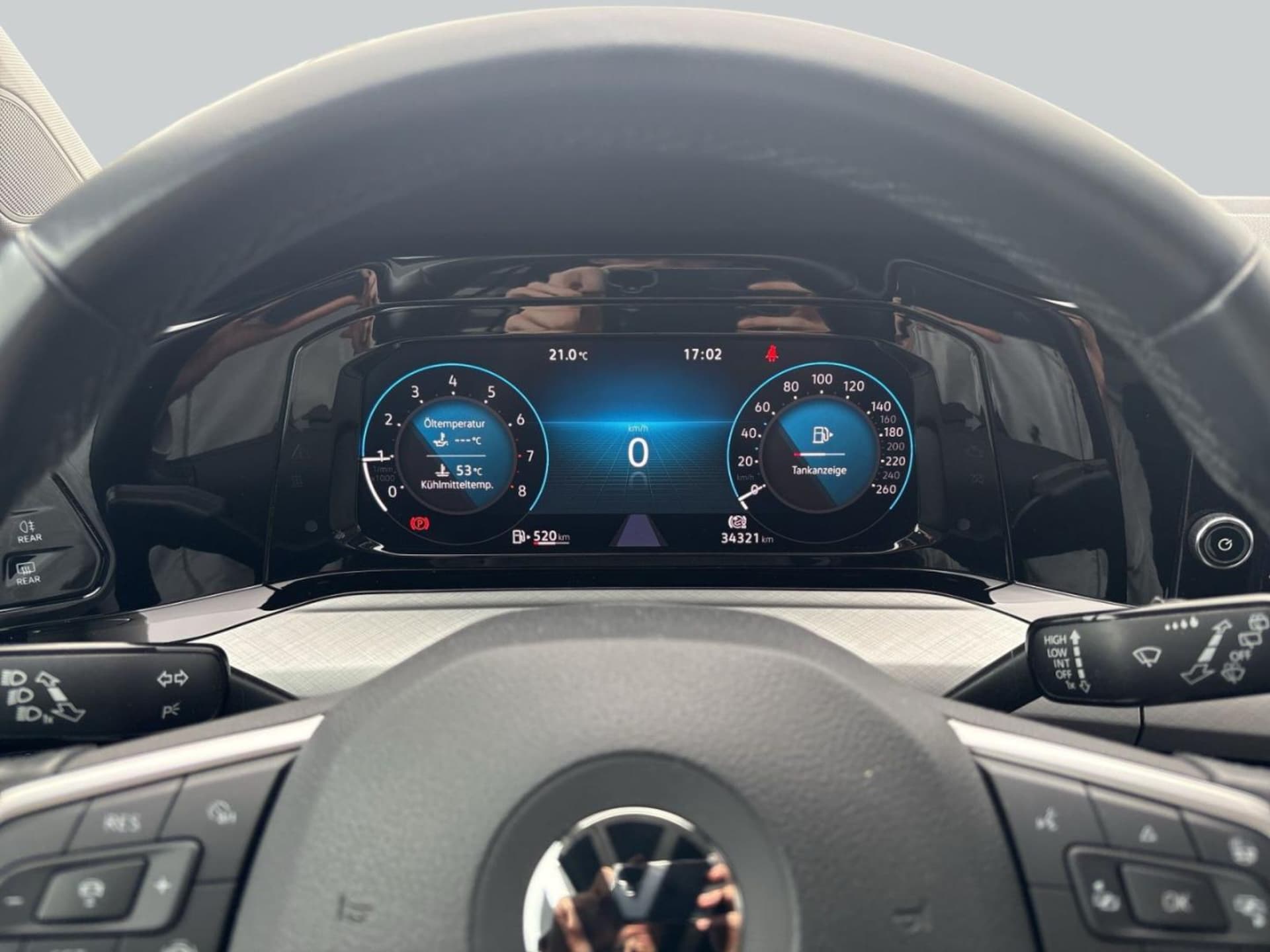Volkswagen Golf Life