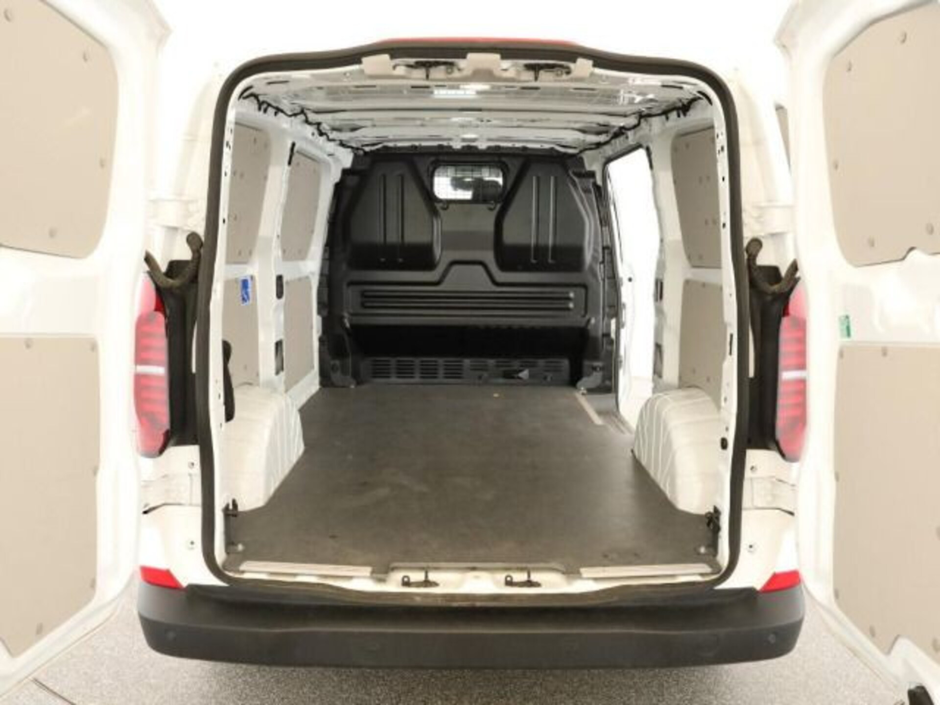 Volkswagen Transporter Kasten kurzer Radstand