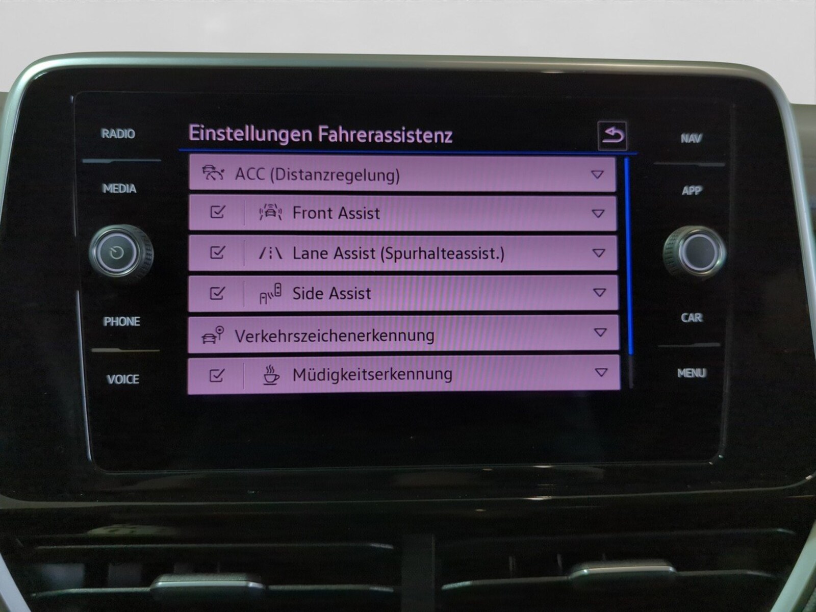 Volkswagen T-Roc – Bild 13