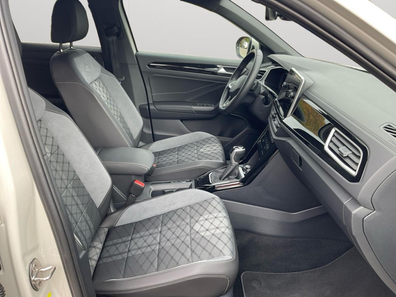 Volkswagen T-Roc – Bild 15