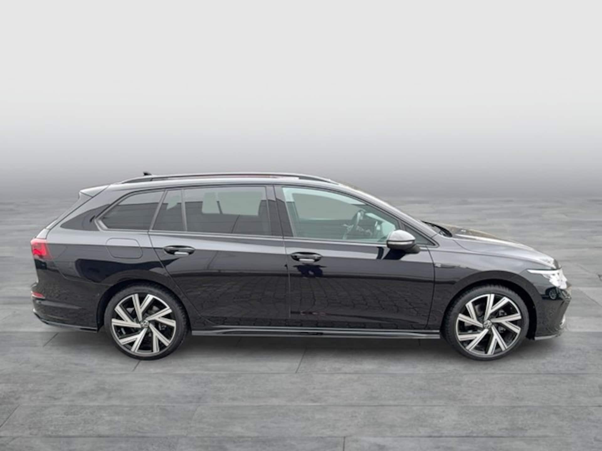 Volkswagen Golf Variant R-Line