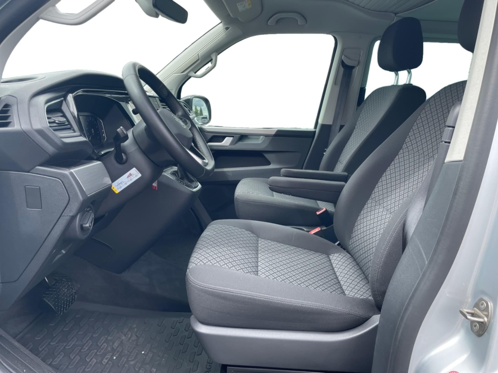 Volkswagen T6.1 California Beach