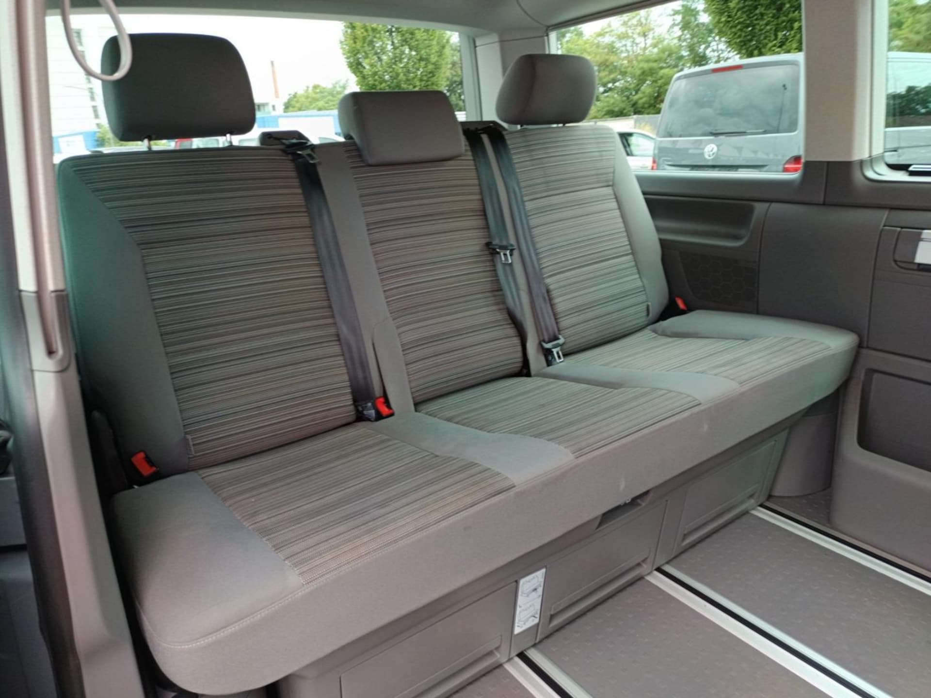Volkswagen T6.1 California Beach