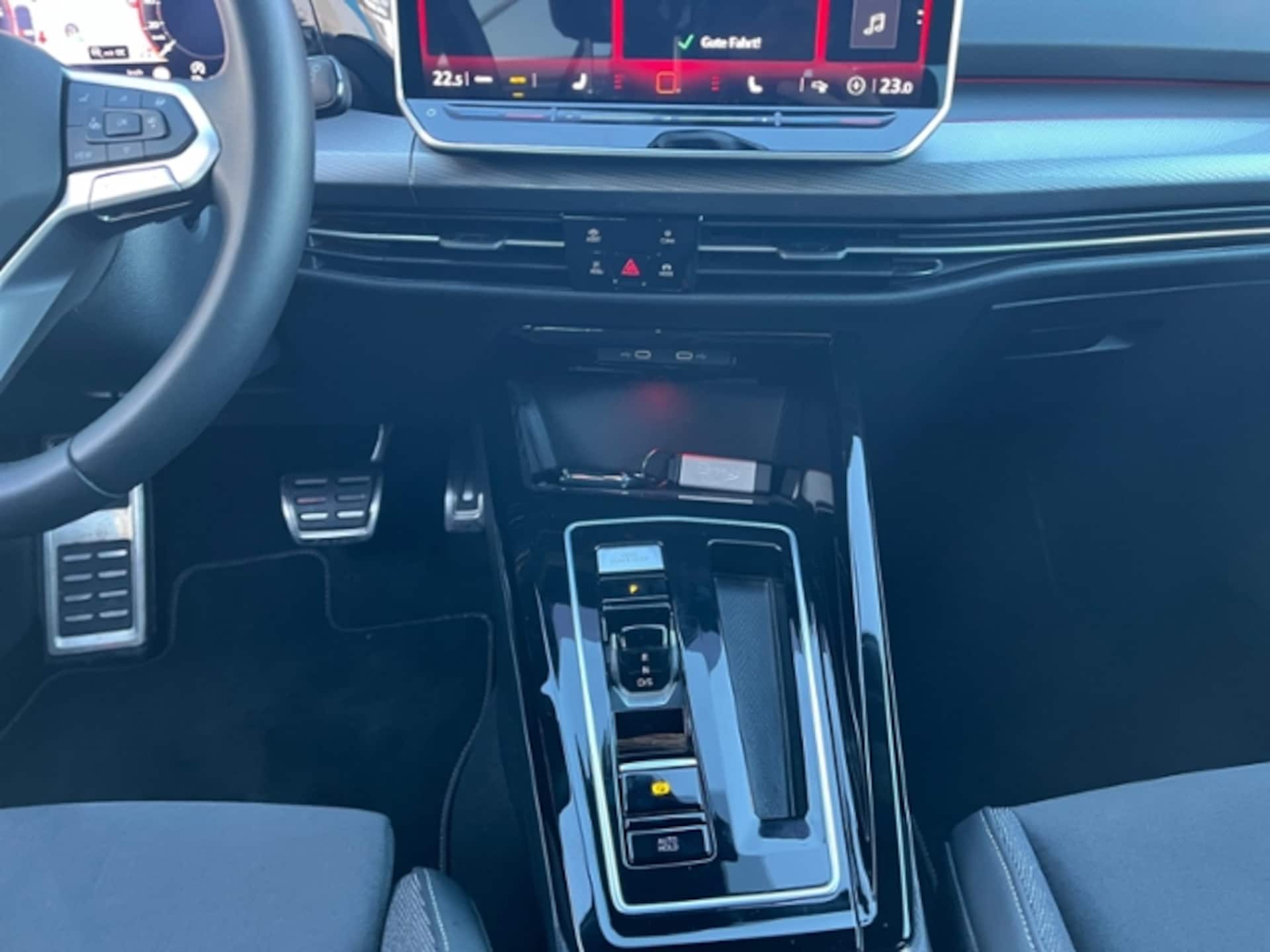 Volkswagen Golf Style
